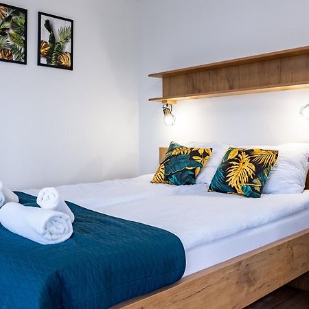 Rajska Polana Domki Premium ,Na Odludziu Z Prywatna Balia Z Jacuzzi I Sauna ,Cisza,Rowery Elektryczne,Gory,Astroprzygoda,- Adrspach, Skalne Miasto, Zamek Ksiaz,Andrzejowka,Karpacz, Sniezka,Janskie Laznie,Pec Mieroszow エクステリア 写真